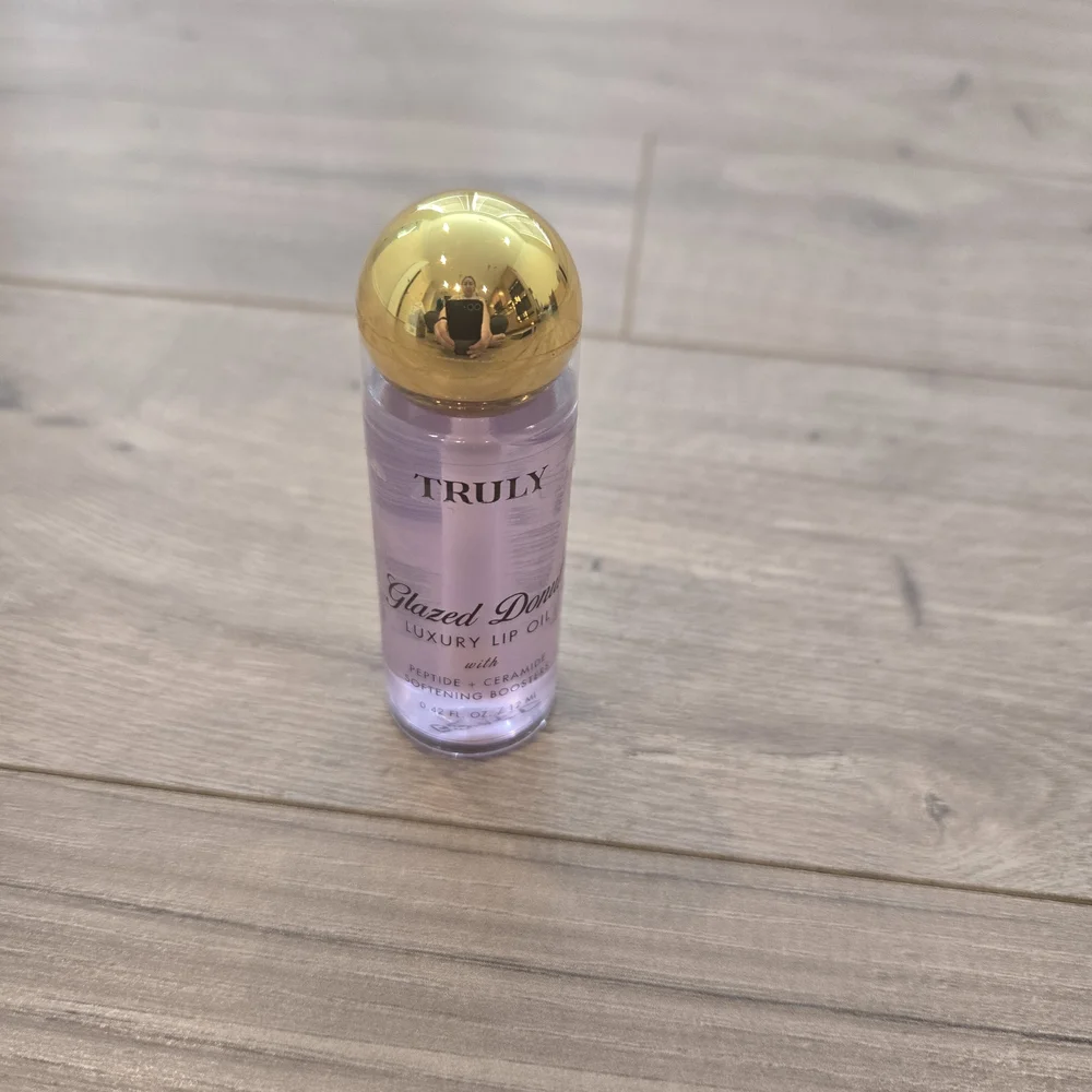 Truly Beauty Luxury Peptide Lip Oil Duo - Cherry Baby & Glazed Donut Sealed - Picture 14 of 16